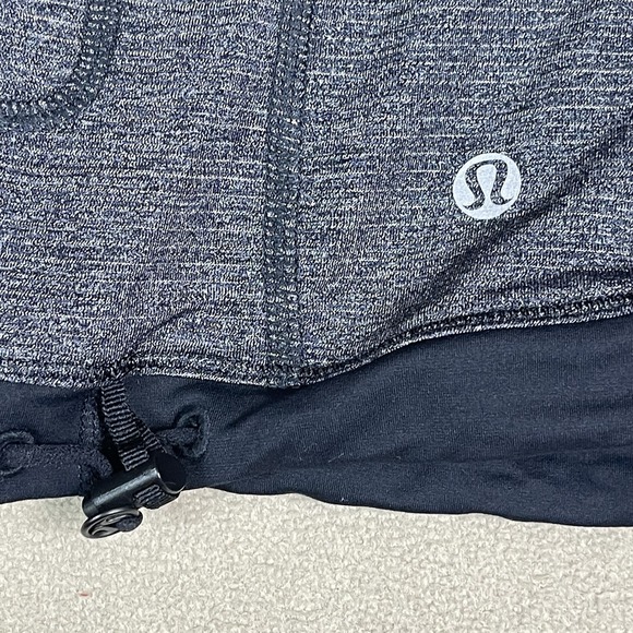 Lululemon Shirt Womens 4 Gray Athletic Short Sleeve Scoop Neck Adjustable Hem - Picture 3 of 8